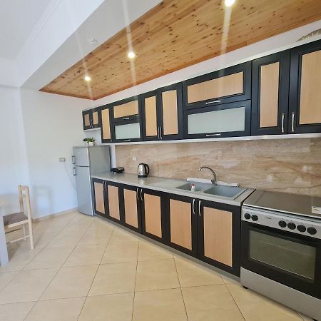 Glow Two Bedroom Apartment Ksamil Ngoại thất bức ảnh