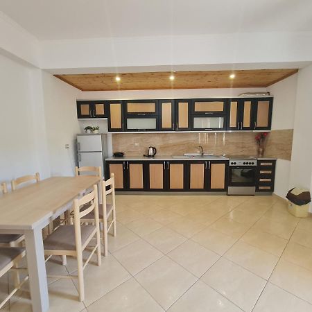 Glow Two Bedroom Apartment Ksamil Ngoại thất bức ảnh